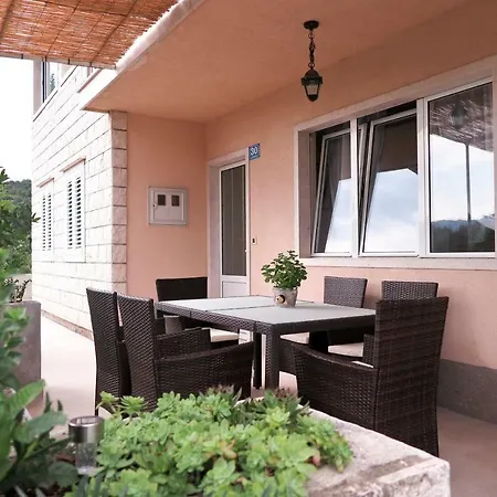 Lägenhet Rose Korčula