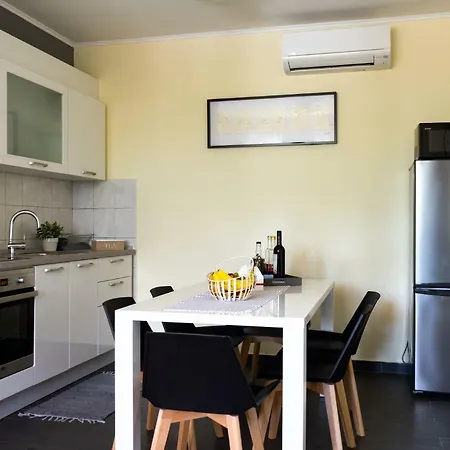 Διαμέρισμα Rose *