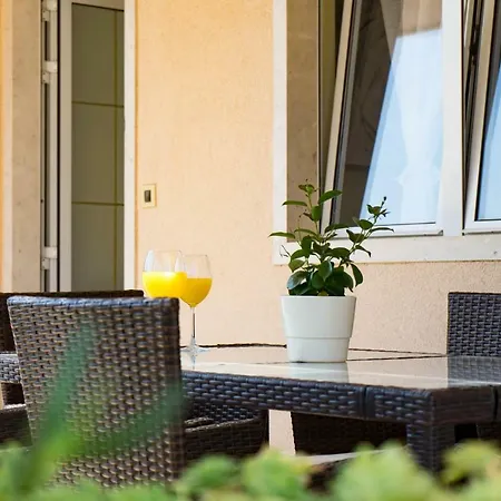 Rose Διαμέρισμα Κόρτσουλα